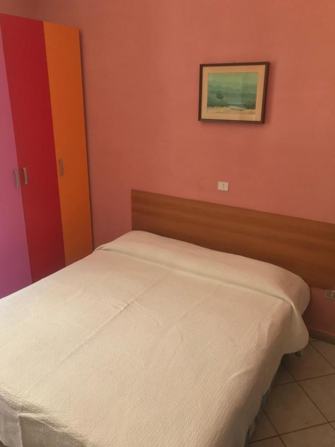 Hotel Villa Lorena 里米尼 外观 照片