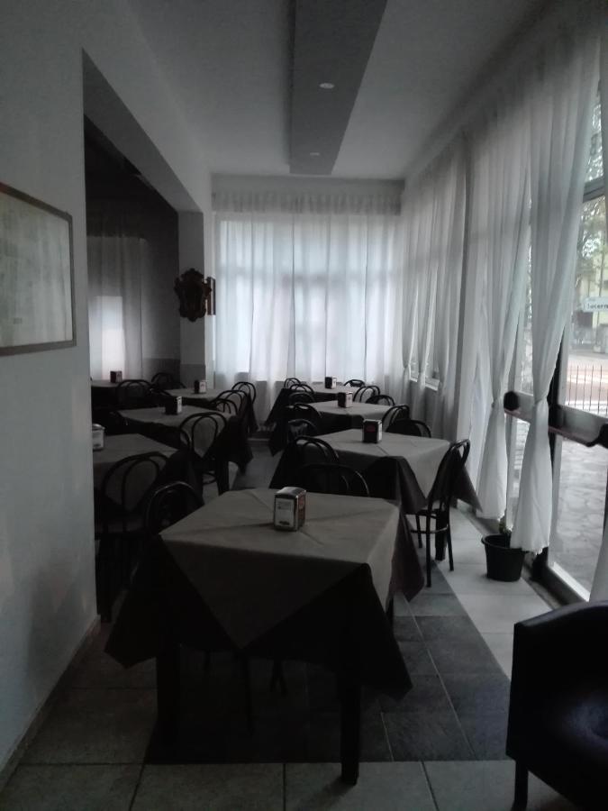 Hotel Villa Lorena 里米尼 外观 照片