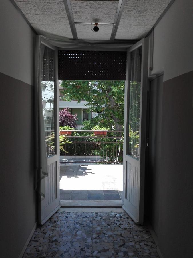 Hotel Villa Lorena 里米尼 外观 照片