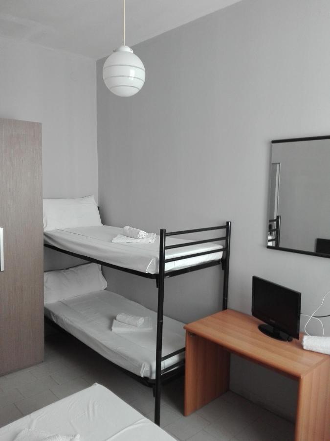 Hotel Villa Lorena 里米尼 外观 照片